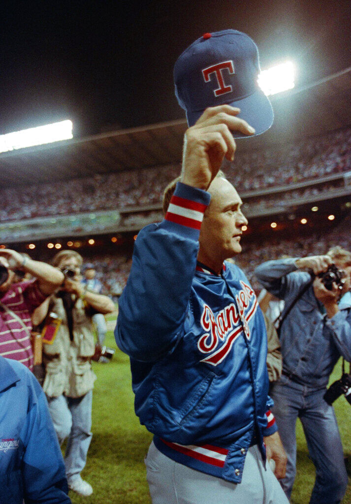 1990: Nolan Ryan wins his 300th game